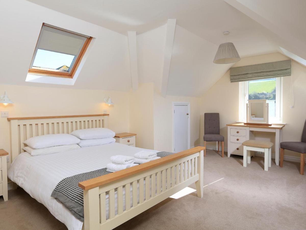 6 Chichester Court Hope Cove Bagian luar foto